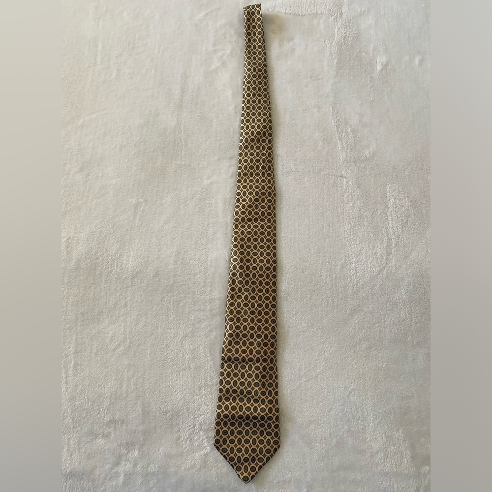 Geoffrey Beene 100% Silk Gold Blue Tie‎